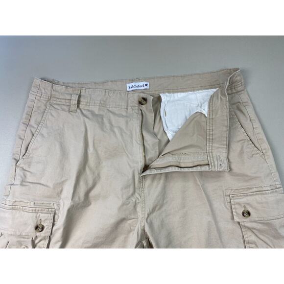 Saddlebred Cargo Shorts Mens 42 Khaki Tan Relaxed Stretch Casual Pockets - Picture 2 of 11